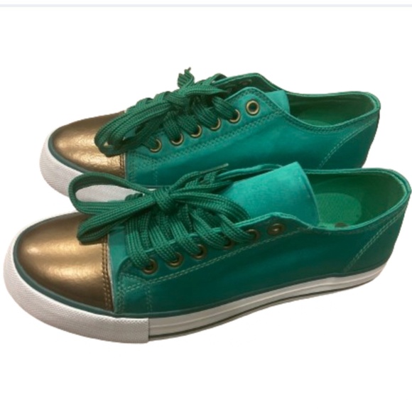 TWIGGY LONDON Sneakers  SIZE 6.5 NWOT - Picture 1 of 6